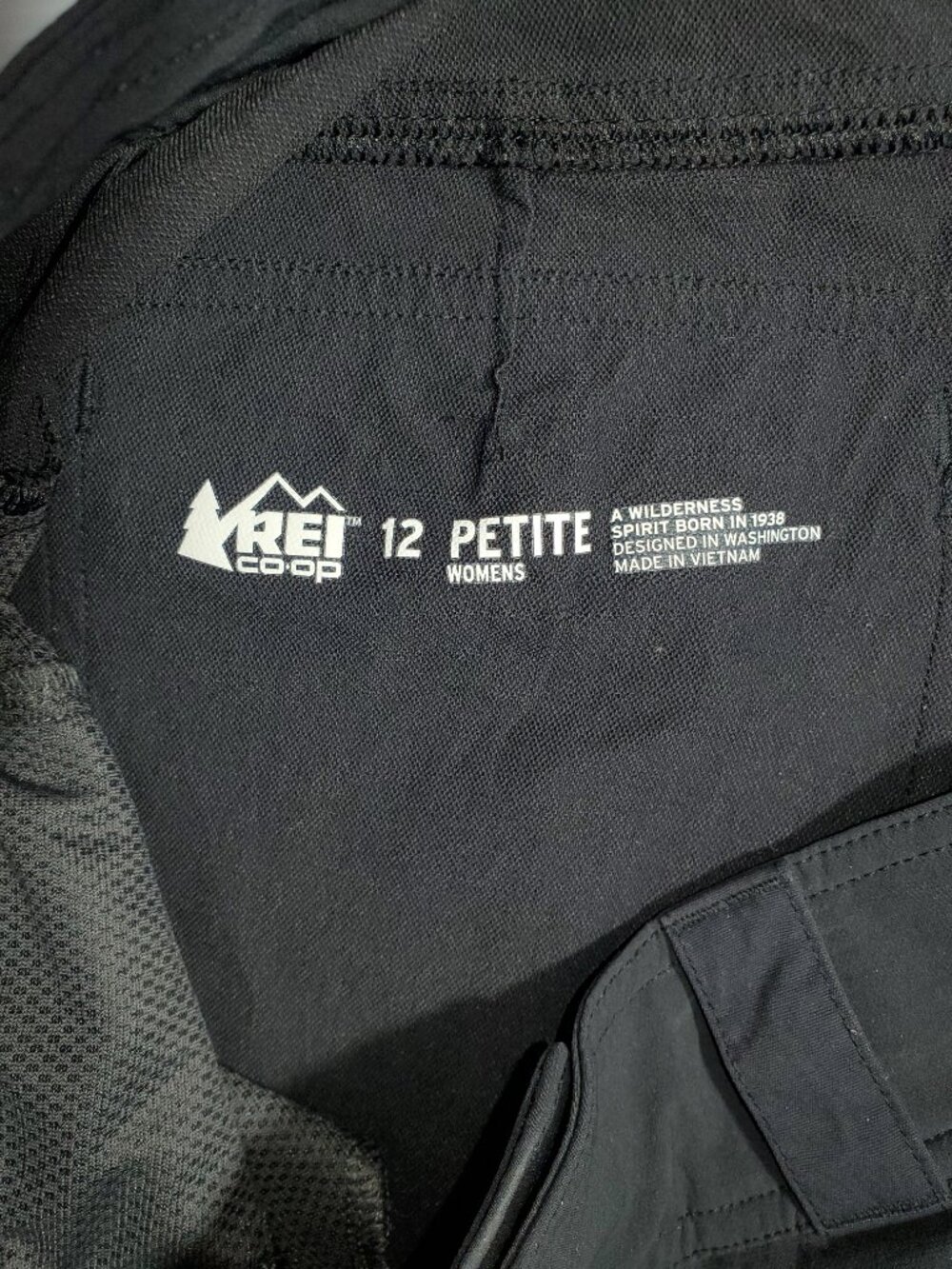 REI Co-op Screeline Hybrid Pants Women's 12P Petite Black Nylon Roll-Up Hiking - Picture 10 of 12